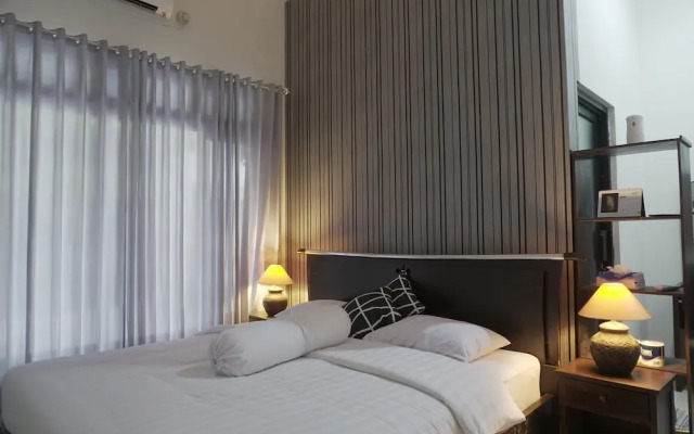 Sayana Homestay