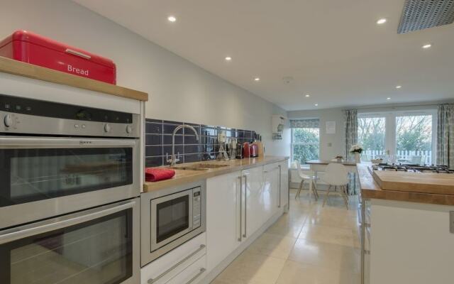 Regatta House