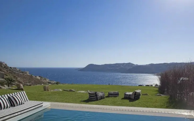 Villa Super Paradise (by Myconian Collection)