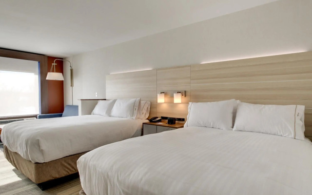 Holiday Inn Express & Suites Galesburg by IHG