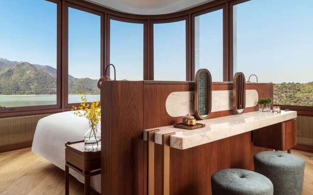 The Silveri Hong Kong - MGallery