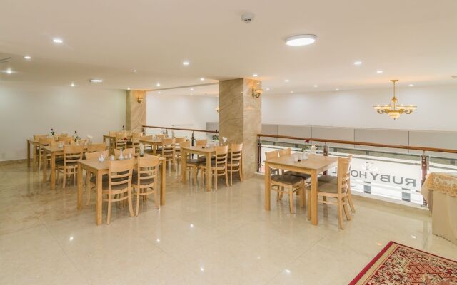 Ruby Hotel By OYO Rooms