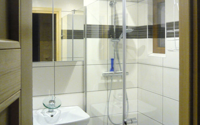 Le Petit Savoyard (CHL407)