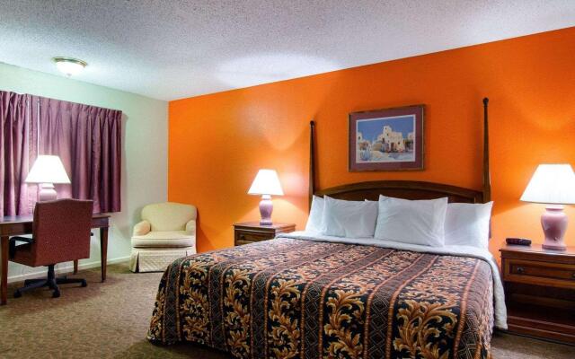 Knights Inn & Suites Emporia