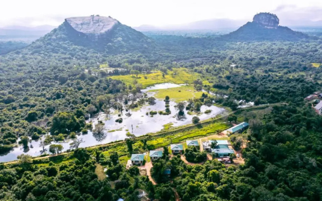 Sigiriya King's Resort