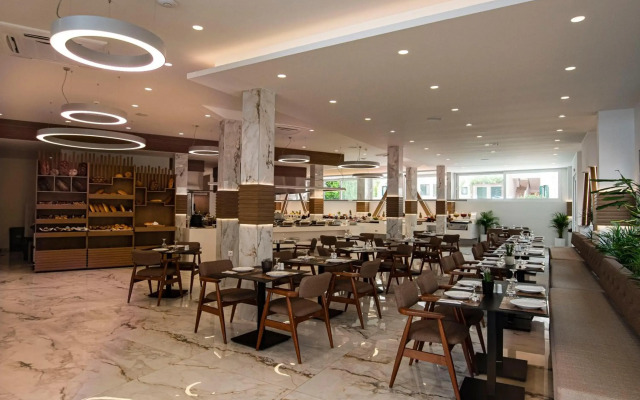 Elmi Suites Beach Hotel - All Inclusive