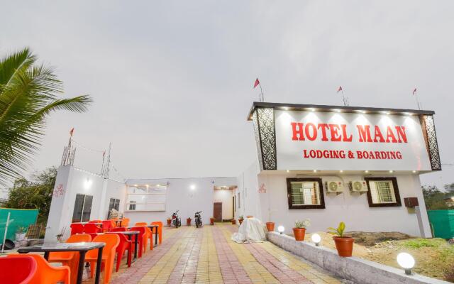 SPOT ON 78925 Hotel Maan Lodging & Boarding