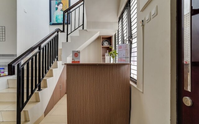 OYO Life 90211 I-sidji Inn