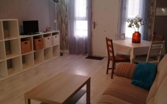 Apartamento con BBQ. H de la Reina