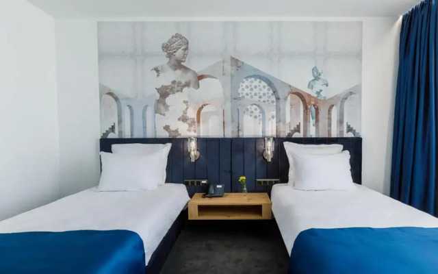 Blue Star Luxury Hotel