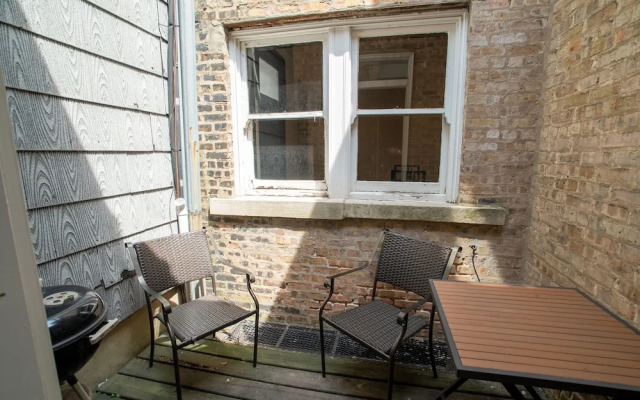 Old Town Suites Operated by Roscoe Village Guesthouse