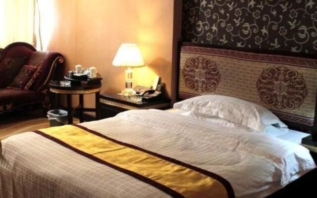 Huanan Hotel