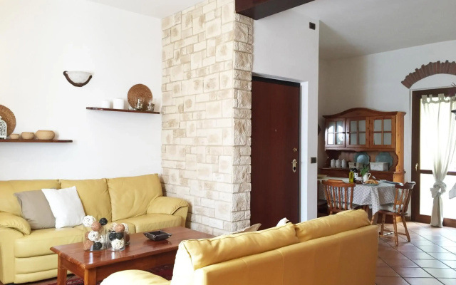 CASA VACANZE MONEGLIA 2 CAMERE con TERRAZZA nel VERDE