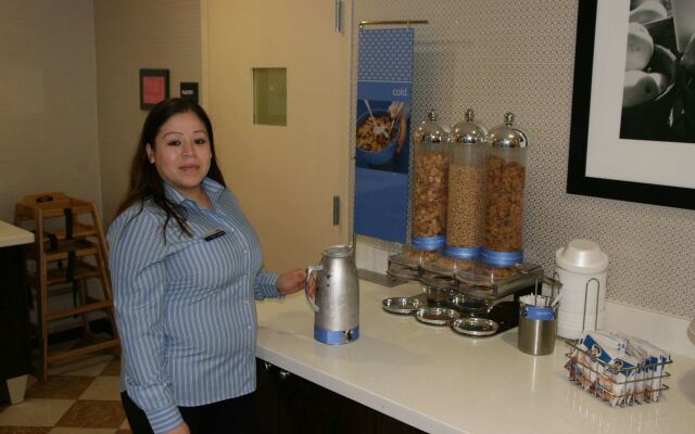 Hampton Inn & Suites Parsippany/North