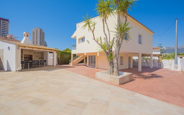 Villa - 3 Bedrooms with Pool and WiFi - 105022