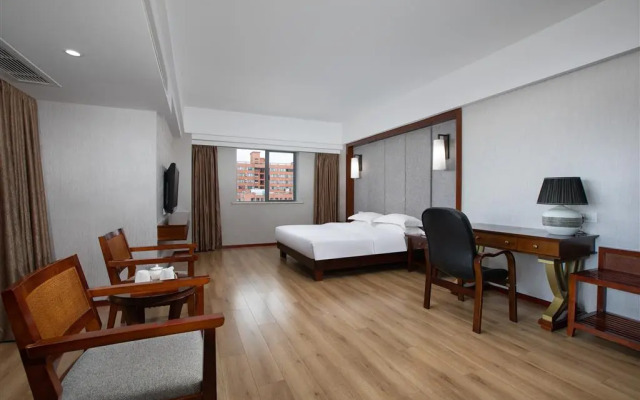 Ramada Encore by Wyndham Qionghai Downtown