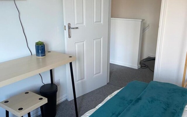 Captivating 3-bed House in March