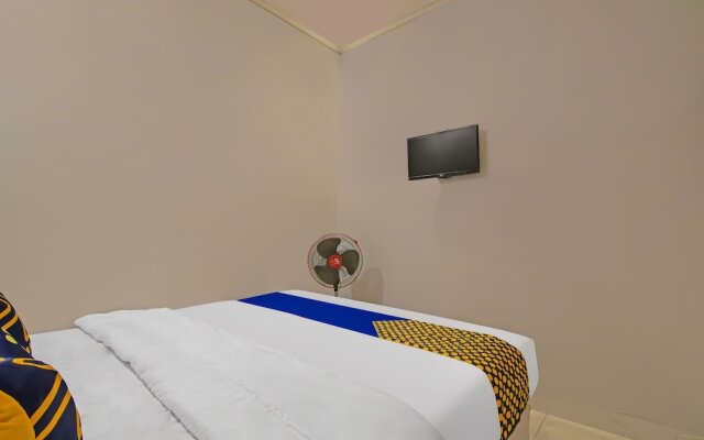 SPOT ON 92570 Putri Guest House Syariah Near SPBU Rimbo Panjang
