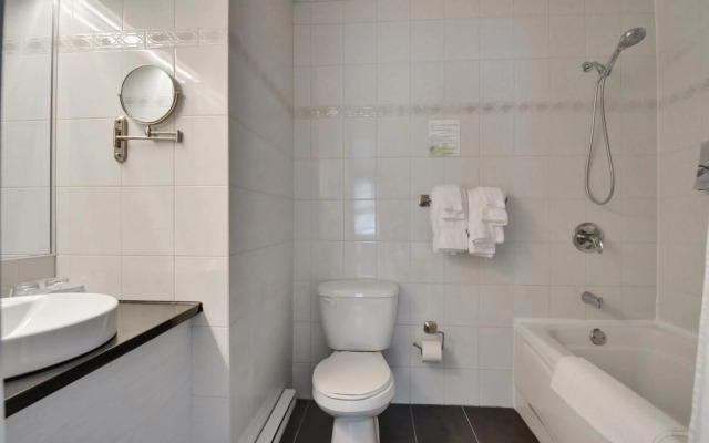 Hotel et Pavillons Le Petit Manoir du Casino