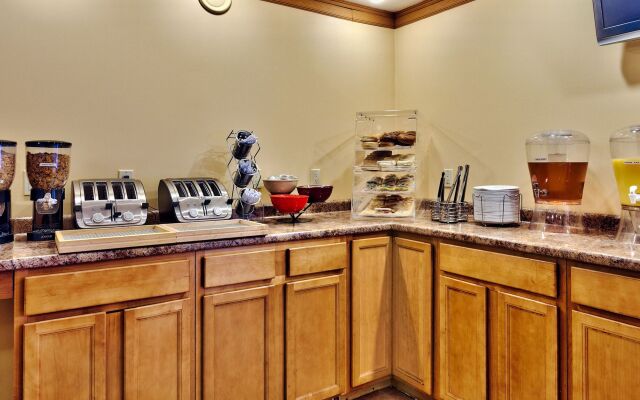 Casco Bay Hotel Portland Airport - Maine Mall, Ascend Hotel Collection