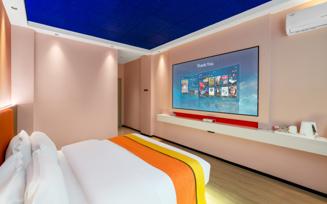 Xi'an Qingya Hotel (Qujing North Railway Station)