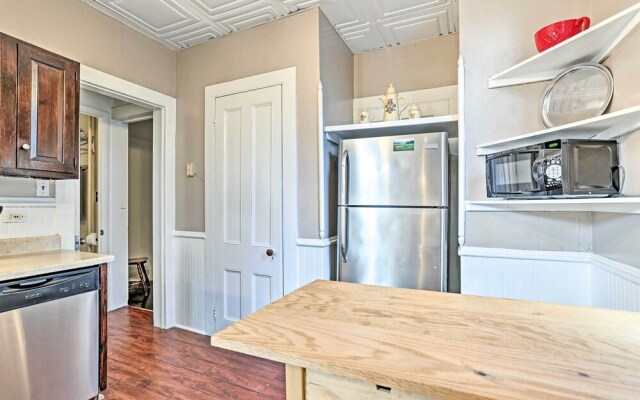 Centrally Located Apt in Victorian Mansion!