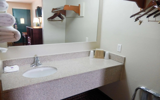 Motel 6 Dyersburg, TN