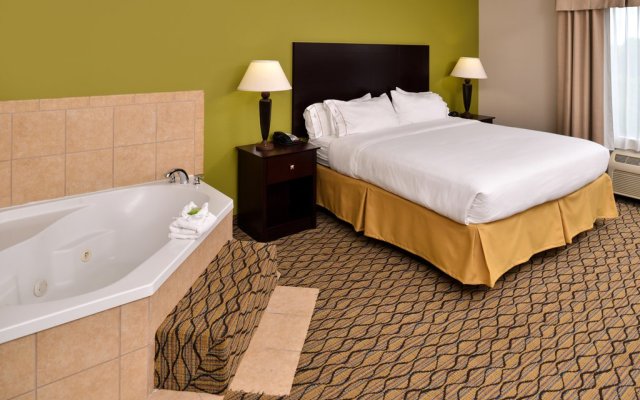 Holiday Inn Express Hotel & Suites Sherman Highway 75, an IHG Hotel