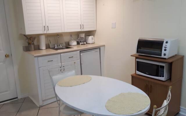 Patricia's Place by Elevate Rooms