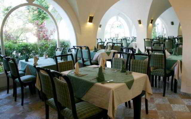 Aquaterra Bahia Beach Hotel