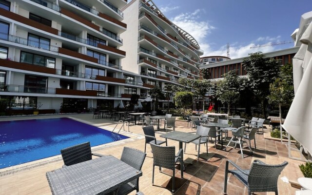 Gorgeous Residence in a Luxury Complex in Kyrenia