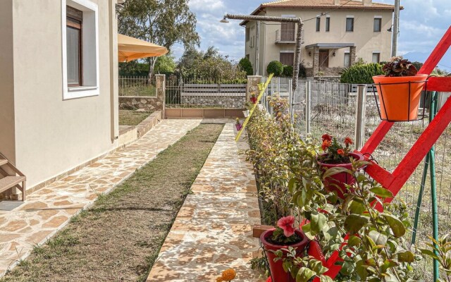 Stunning Apartment in Nafpaktos With Wifi and 2 Bedrooms