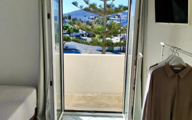 Theasis Apartments