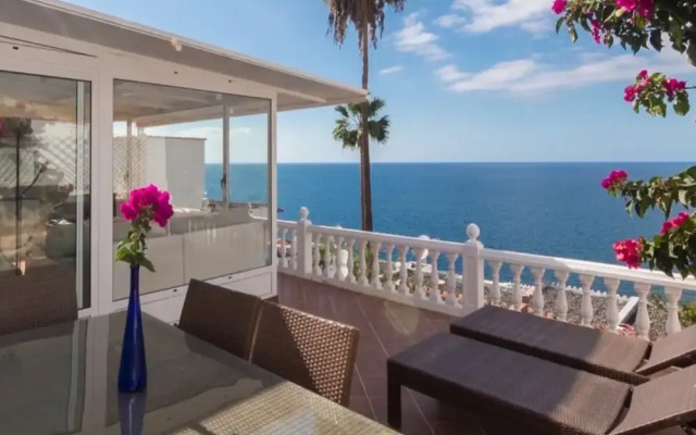 Sunset Balcony With Ocean Views and Pool Access