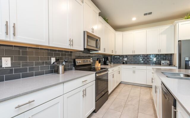 Amazing 6 Bedroom 5 BA Majesty Model