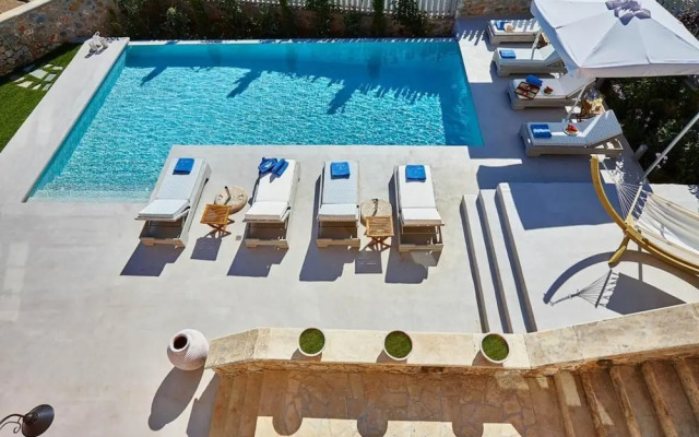 Villa Rouga in Xirosterni