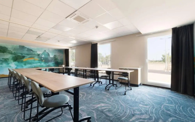 Ibis Styles Miramas - Provence