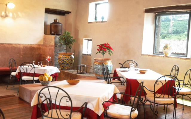 Hotel Etna