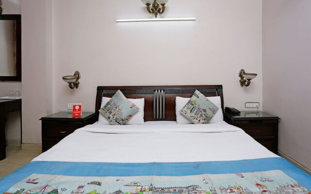 OYO Rooms 760 Karol Bagh Metro Station