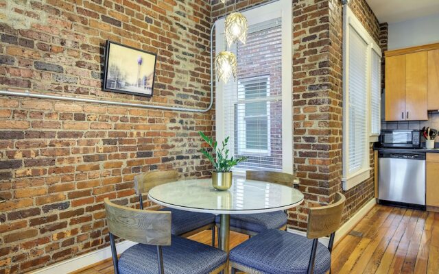 Stylish Dtwn Knoxville Condo w/ Rooftop Deck!