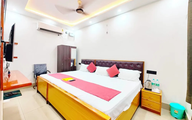 Hotel Mateshwari Palace Ayodhya