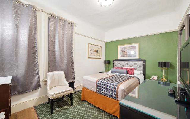 Union Square Plaza Hotel