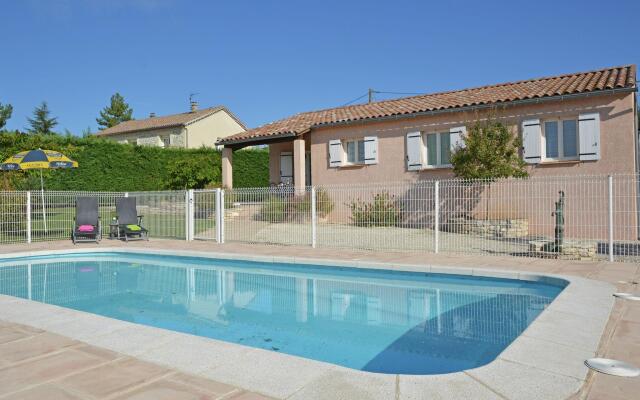 Cozy Villa in Saint-Victor-de-Malcap with Swimming Pool