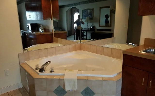 American Inn & Suites - High Point NC