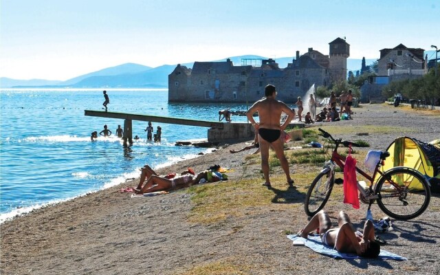 Amazing Home in Kastel Gomilica With Wifi and 3 Bedrooms
