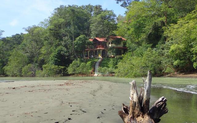 Morrillo Beach Eco Resort