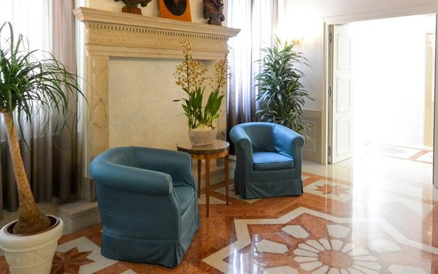 Santa Chiara Hotel