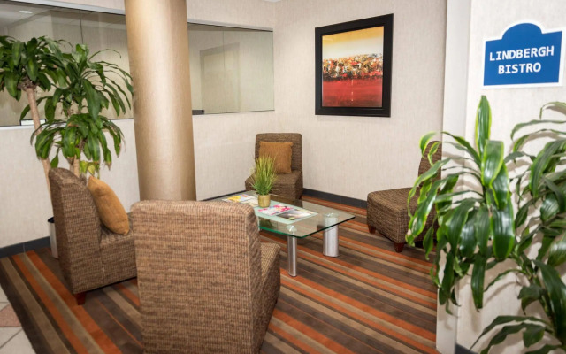 Airport Plaza Inn & Conference Center