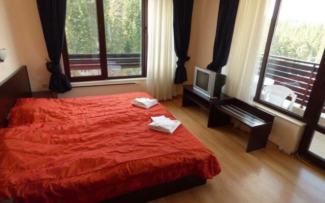 Hotel Ela - UTB P. Hilendarski