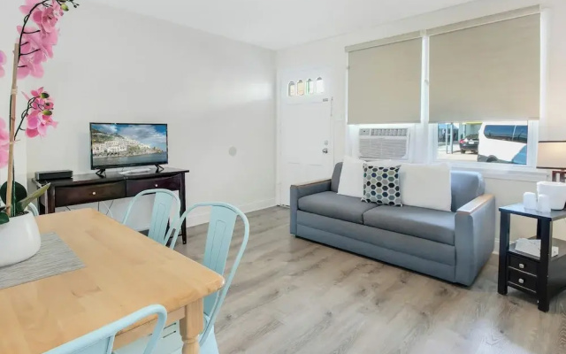 Daytona Inn And Suites